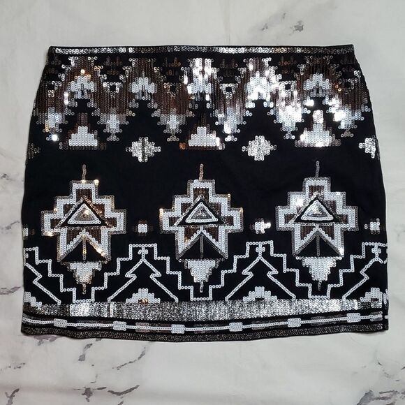 Express Black/Silver/White Sequin Skirt - Picture 5 of 5